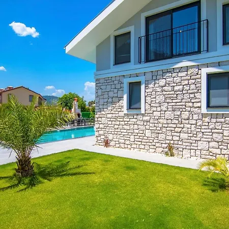 Brawo Villa *