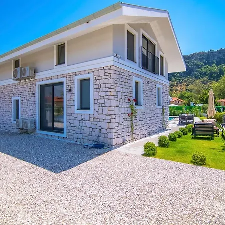 Brawo Villa *